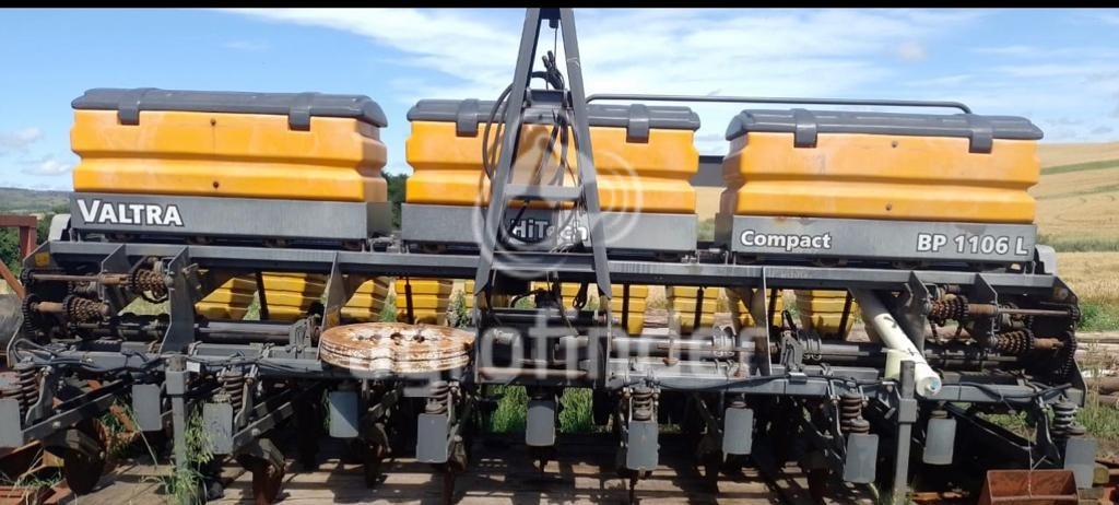Plantadeira Valtra BP 1106L ano 2012