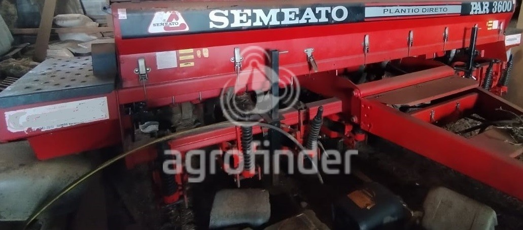 Plantadeira Semeato PAR 3600 ano 1998
