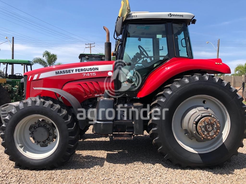 Trator Massey Ferguson MF 7415 ano 2011