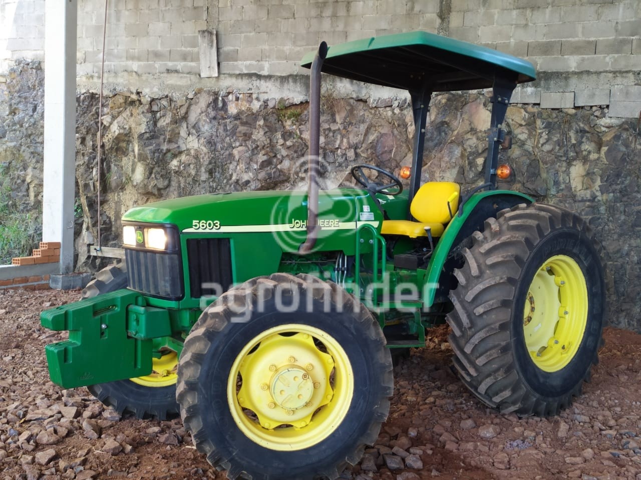 Trator John Deere 5603 ano 2009 - 5603 - Máquinas Agrícolas