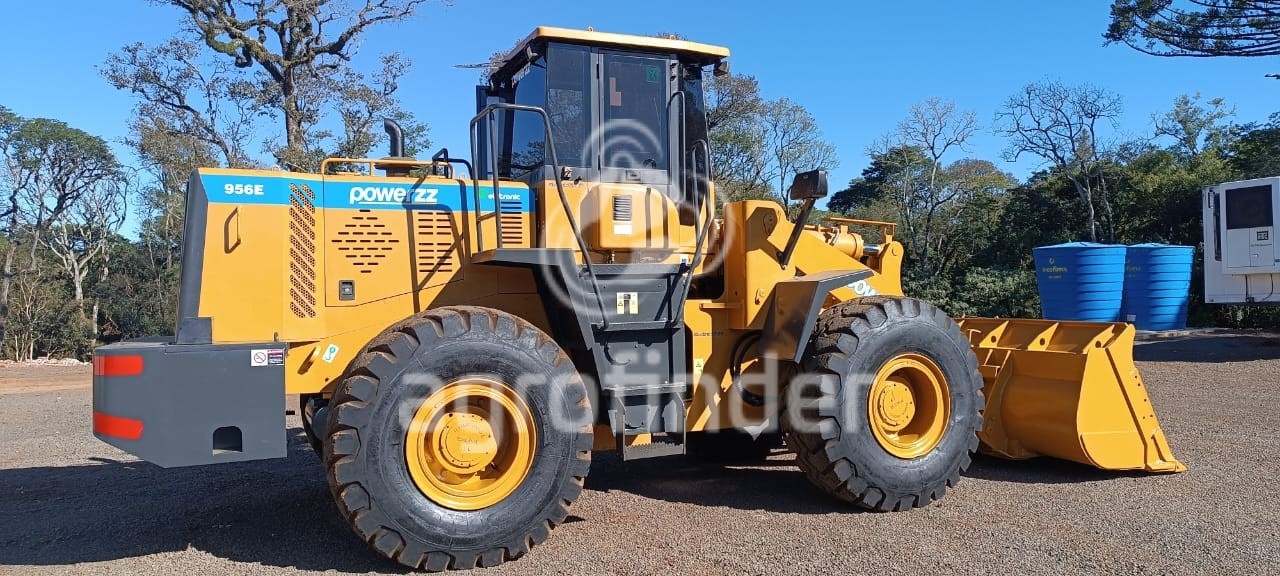 Pá Carregadeira Powerzz 956E ano 2018