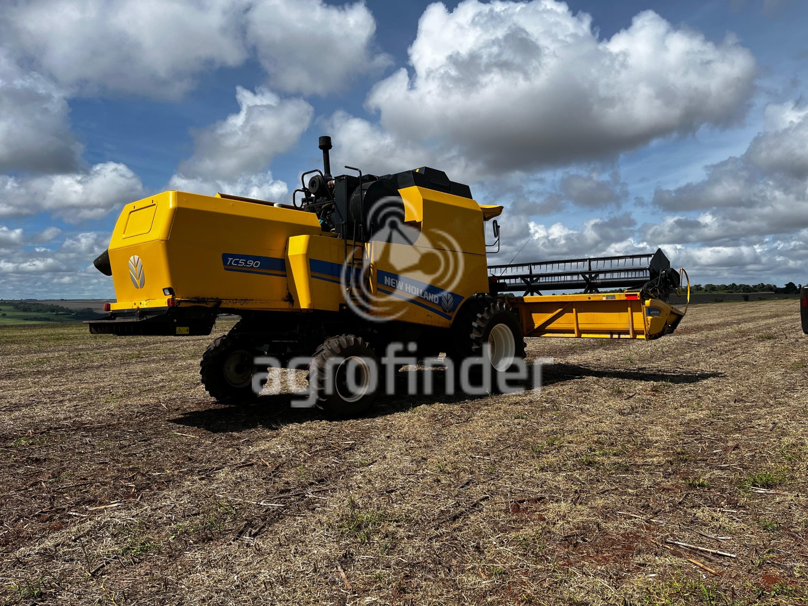 Colheitadeira New Holland TC 5.90 ano 2021 - TC 5.90 - Máquinas Agrícolas