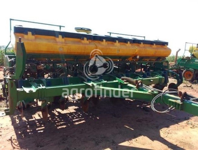 Plantadeira John Deere 2126 CCS ano 2008
