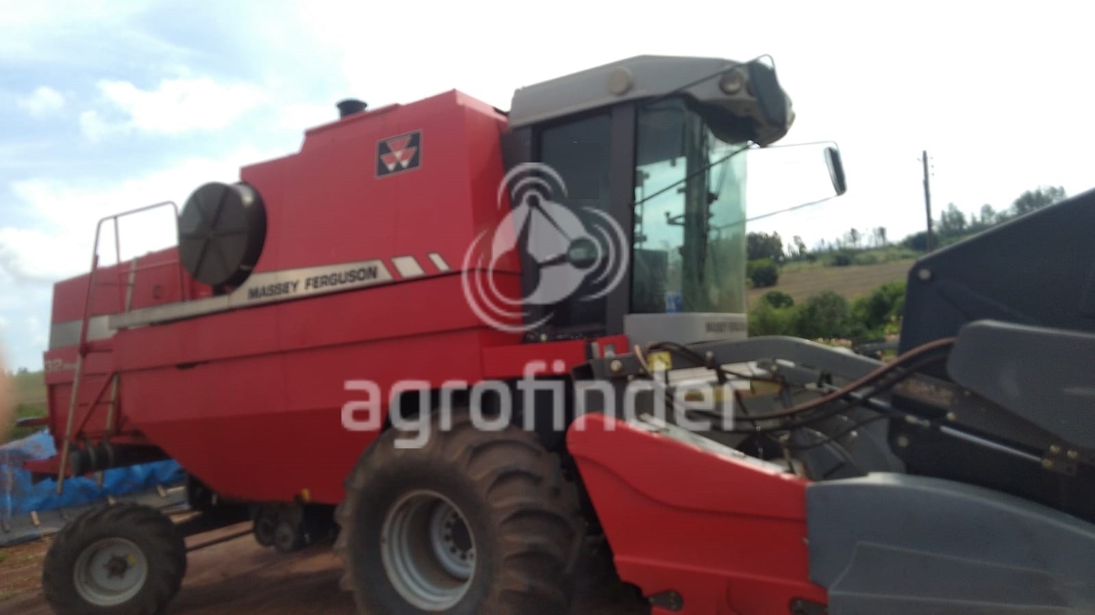 Colheitadeira Massey Ferguson MF32 ano 2016