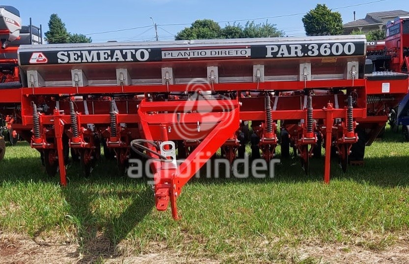 Plantadeira Semeato PAR 3600 ano 2003 - PAR 3600 - Implementos para Plantio