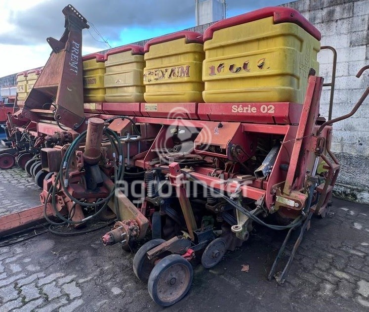 Plantadeira Vence Tudo Premium 16000 ano 2002 - Premium 16000 - Implementos para Plantio