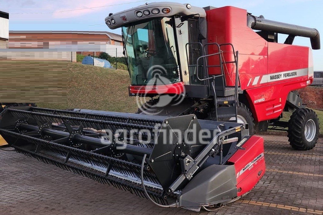 Colheitadeira Massey Ferguson MF 5690 ano 2017