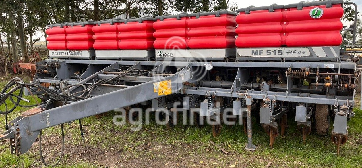 Plantadeira Massey Ferguson MF 515 ano 2013 - MF 515 - Implementos para Plantio