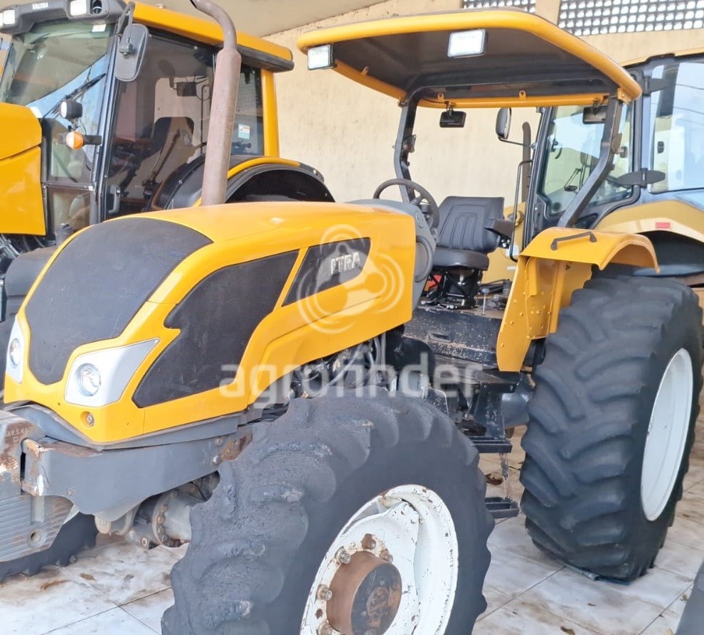 Trator Valtra A 850 ano 2016 - A 850 - Máquinas Agrícolas