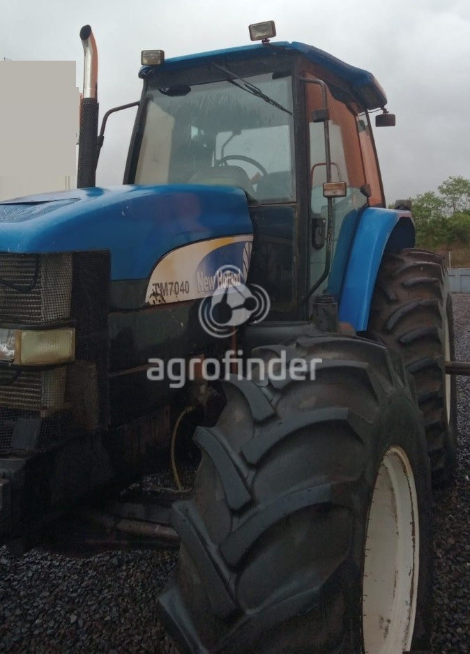 Trator New Holland TM 7040 ano 2010