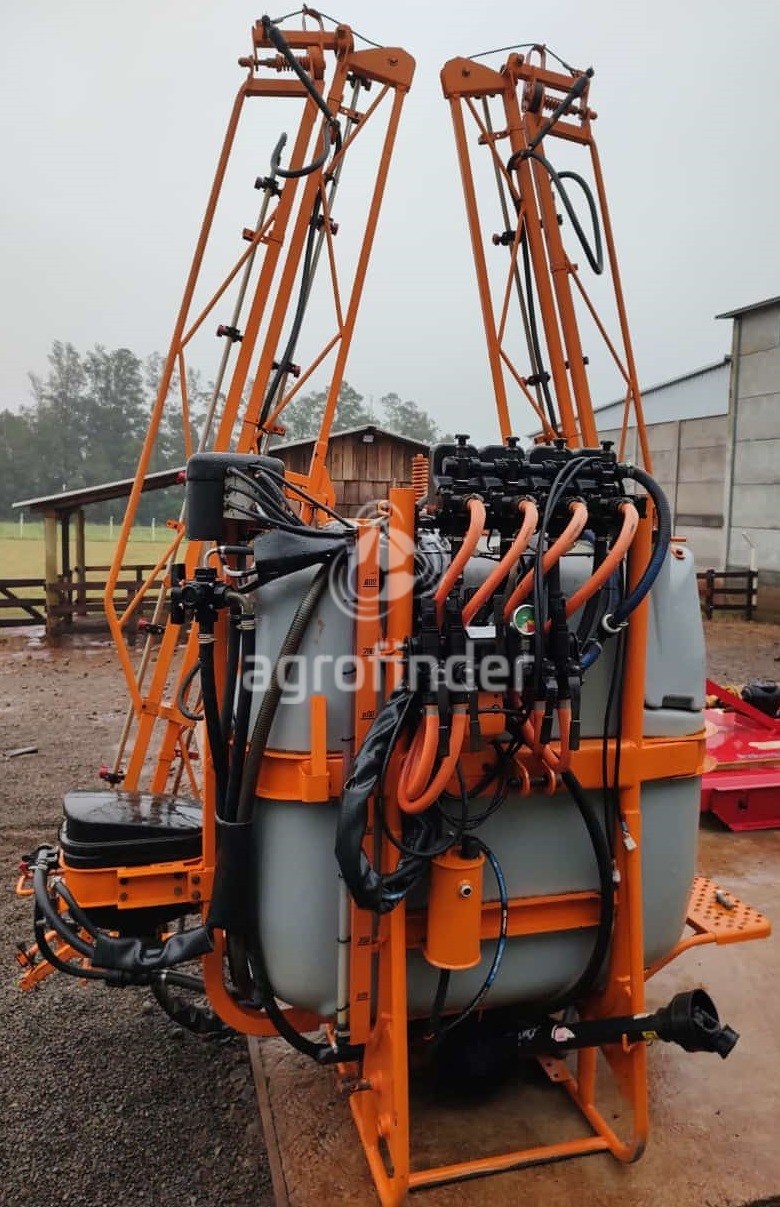 Pulverizador Jacto CONDOR 800 ano 2020 - CONDOR 800 - Implementos para Manutenção