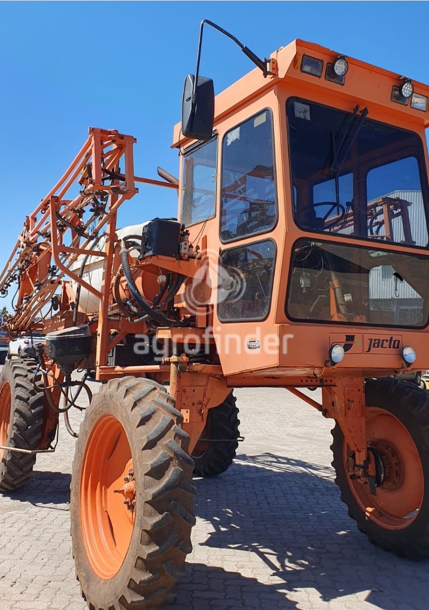 Pulverizador Autopropelido Jacto UNIPORT 2000 ano 2000 - UNIPORT 2000 - Máquinas Agrícolas
