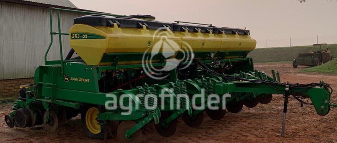 Plantadeira John Deere 2113 ano 2021 - 2113 - Implementos para Plantio