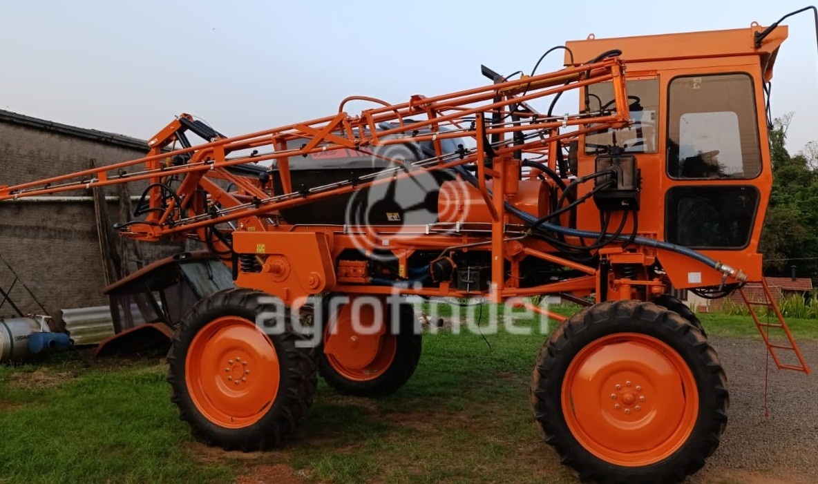 Pulverizador Autopropelido Jacto UNIPORT 2000 ano 2004 - UNIPORT 2000 - Máquinas Agrícolas