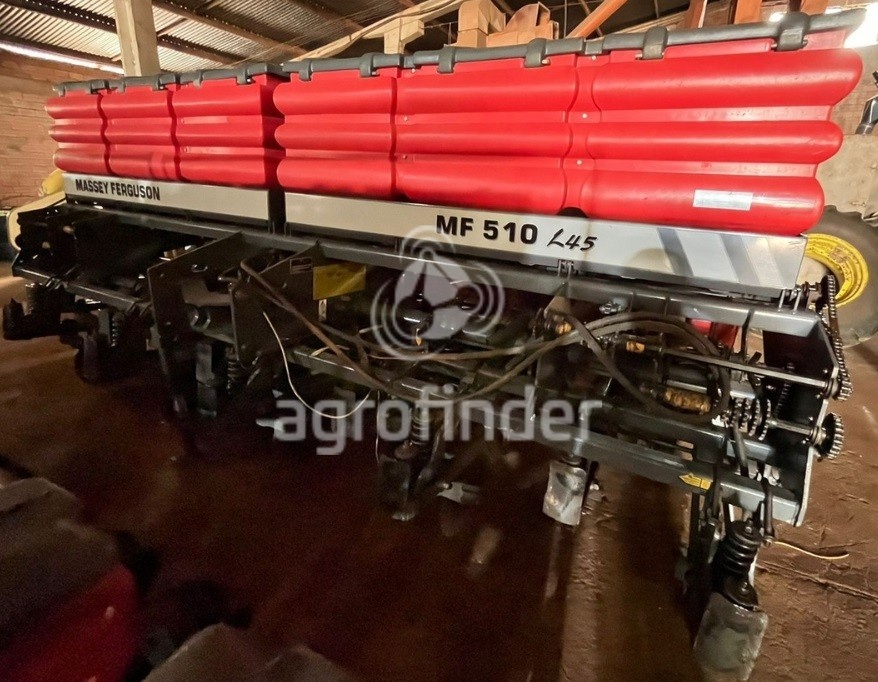 Plantadeira Massey Ferguson MF510 ano 2009 - MF510 - Implementos para Plantio