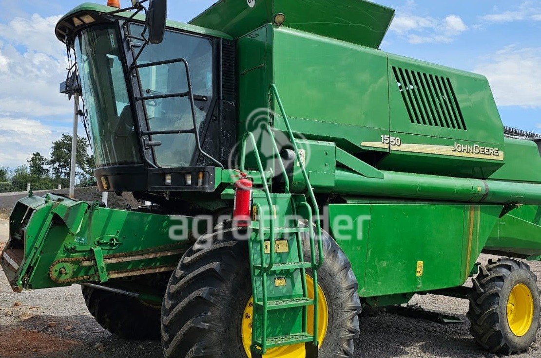 Colheitadeira John Deere 1550 ano 2004 - 1550 - Máquinas Agrícolas