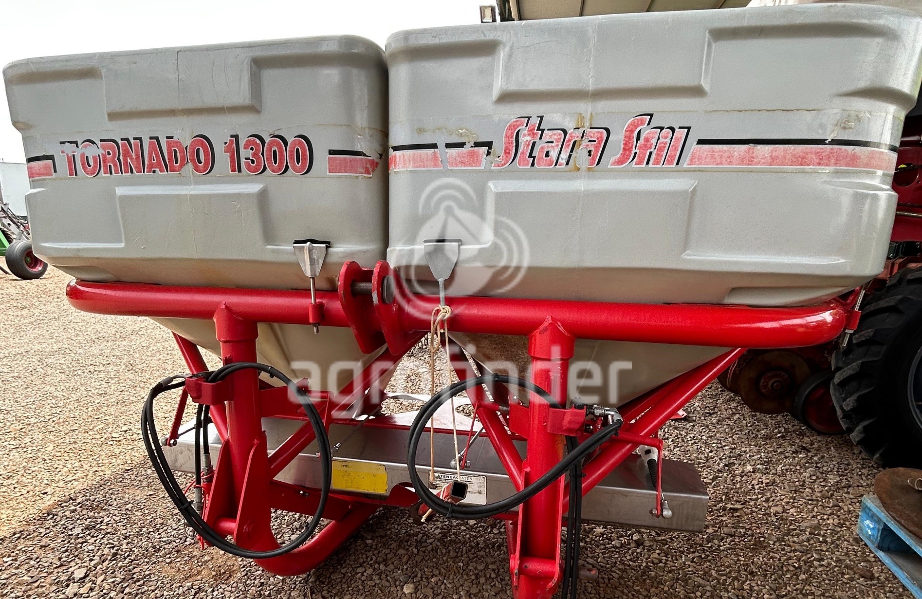 Distribuidor Stara Tornado 1300 ano 2002