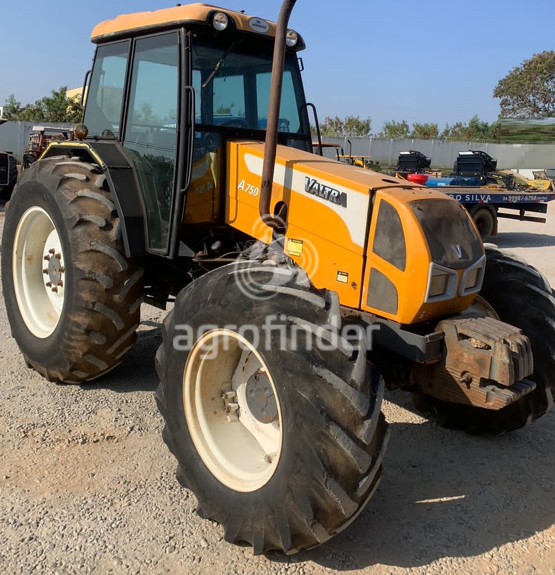 Trator Valtra A 750 ano 2009 - A 750 - Máquinas Agrícolas