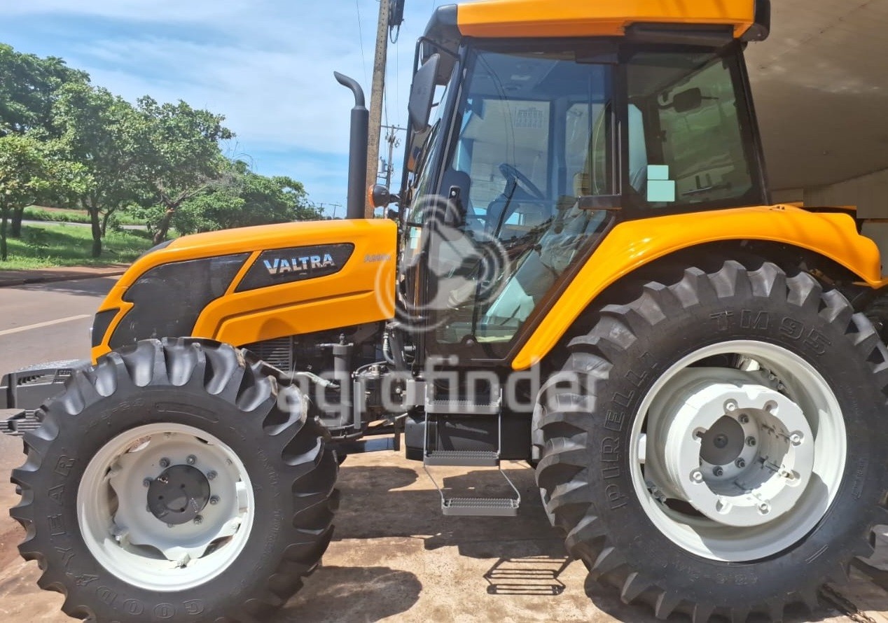 Trator Valtra A990R ano 2024 - A990R - Máquinas Agrícolas