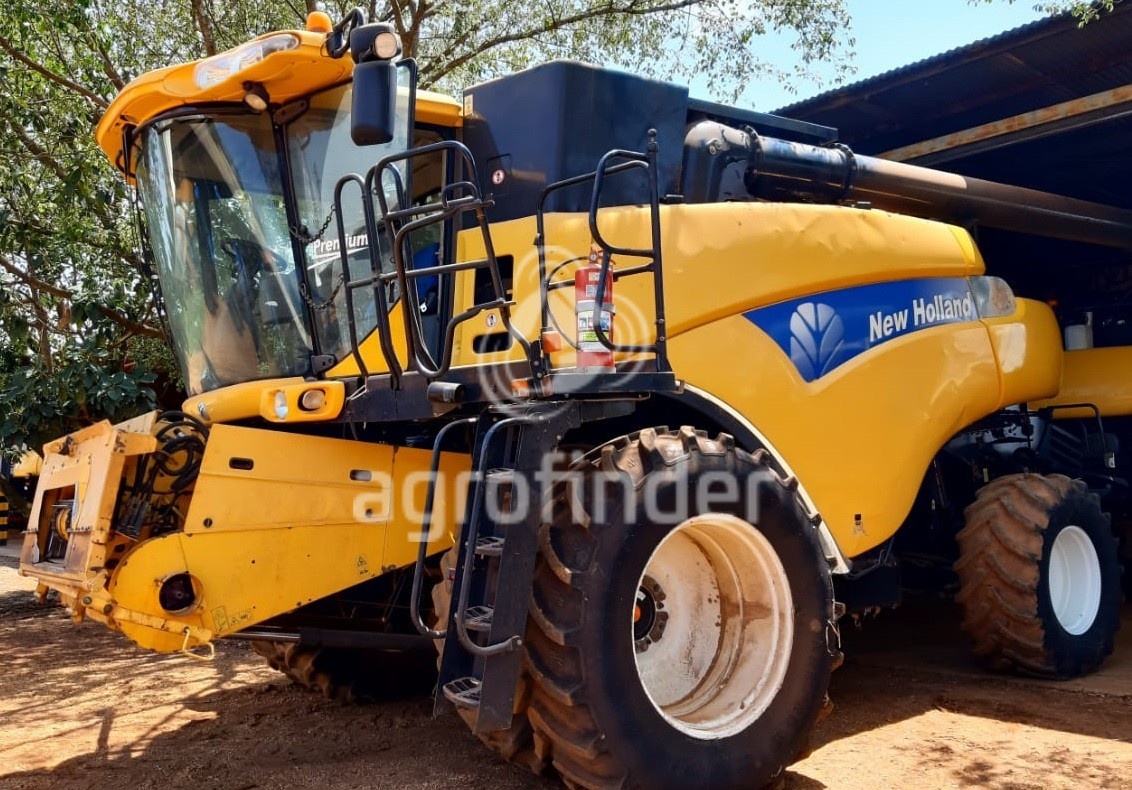 Colheitadeira New Holland CR 9060 ano 2012 - CR 9060 - Máquinas Agrícolas