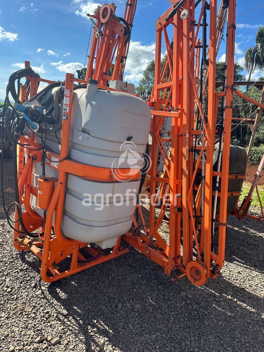 Pulverizador Aplik Atak 1000 ano 2018