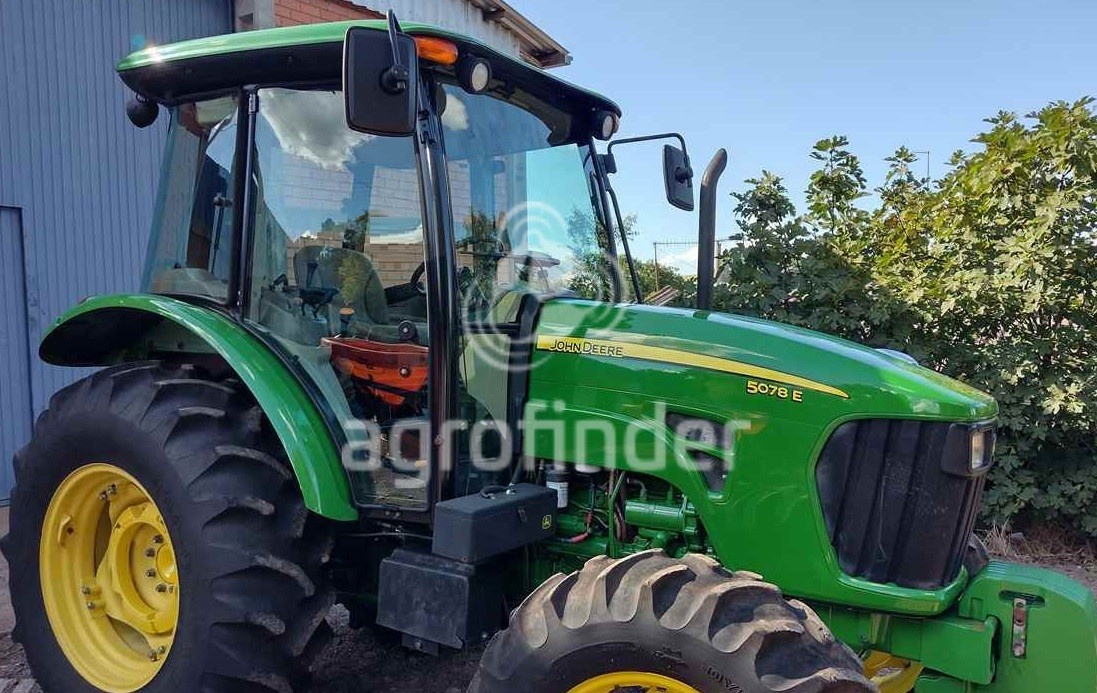 Trator John Deere 5078 E ano 2018 - 5078 E - Máquinas Agrícolas