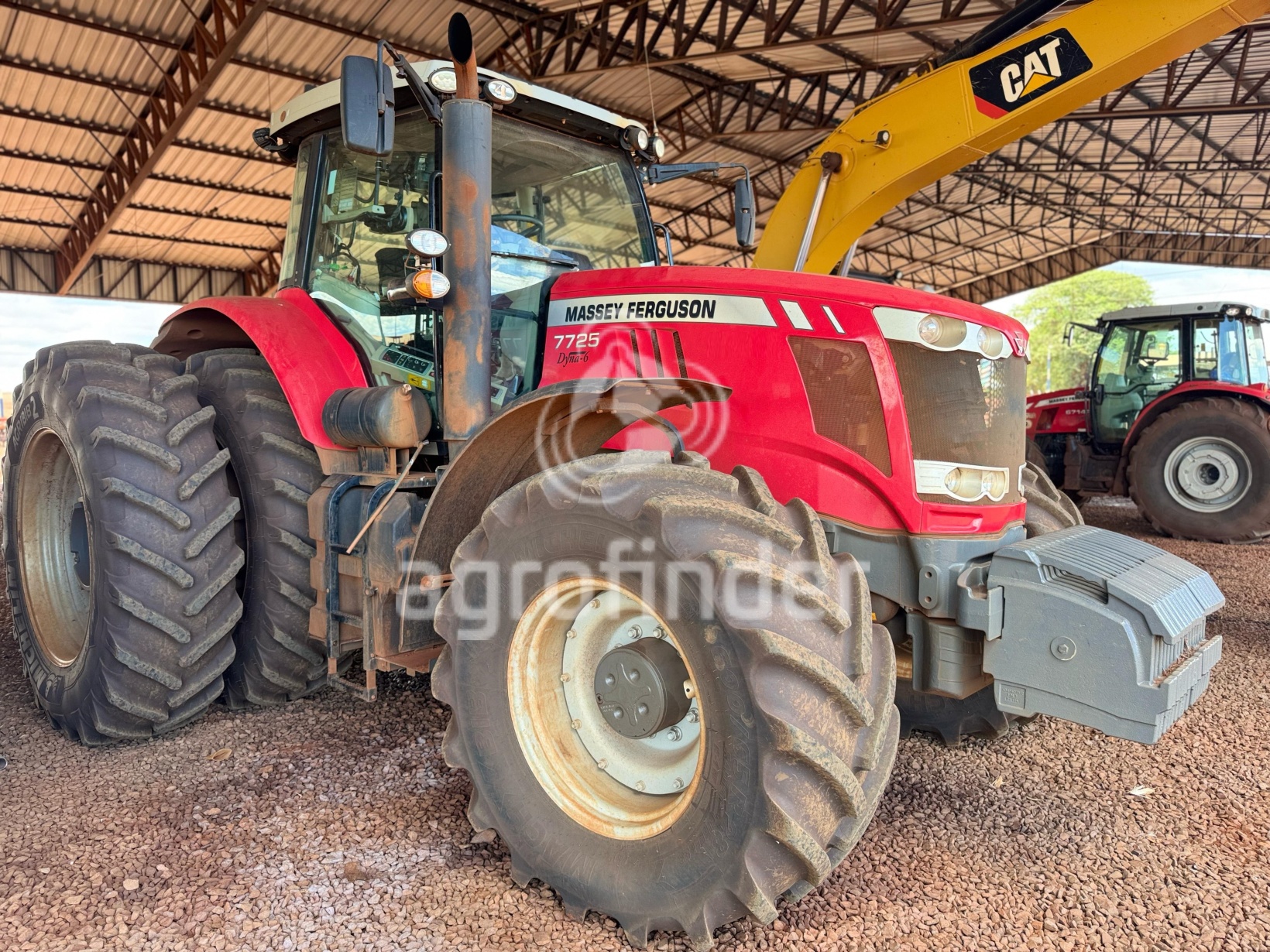 Trator Massey Ferguson MF 7725 ano 2023 - MF 7725 - Máquinas Agrícolas