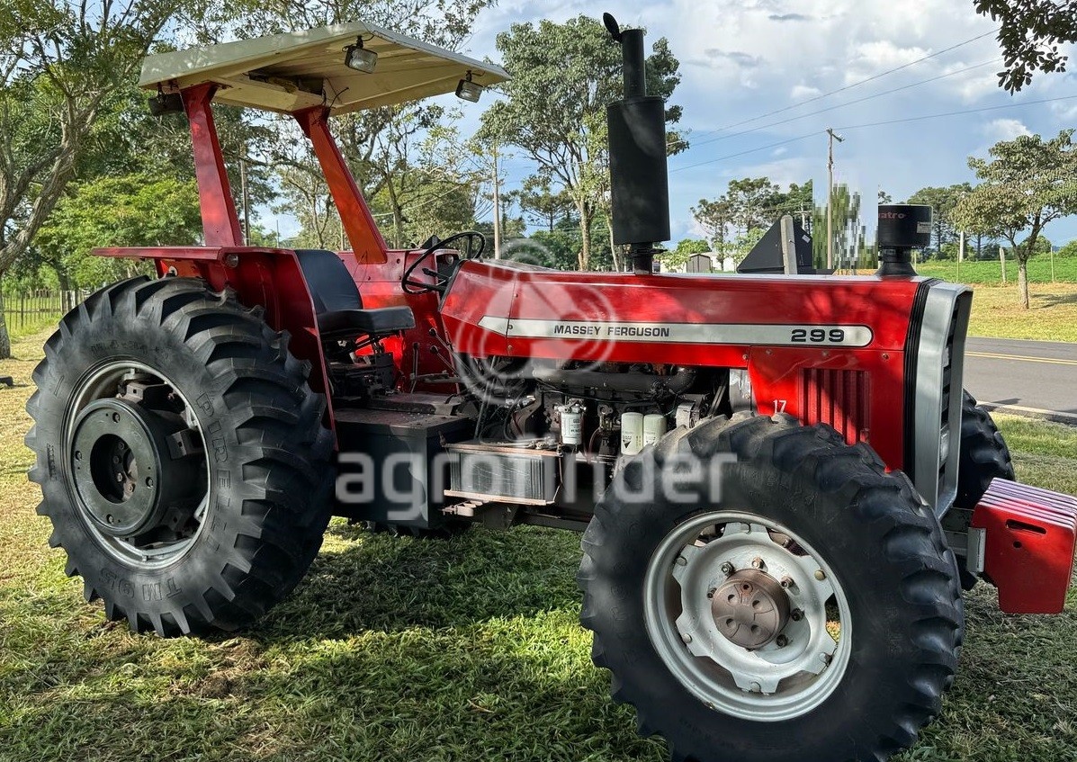 Trator Massey Ferguson MF 299 ano 1989