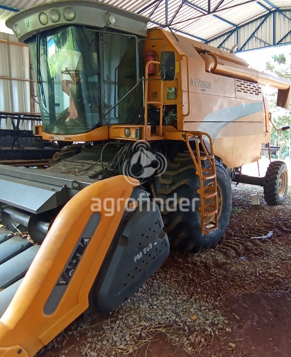 Colheitadeira Valtra BC4500 ano 2010