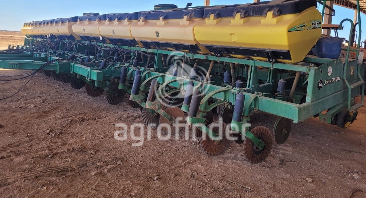 Plantadeira John Deere 2117 CCS ano 2010