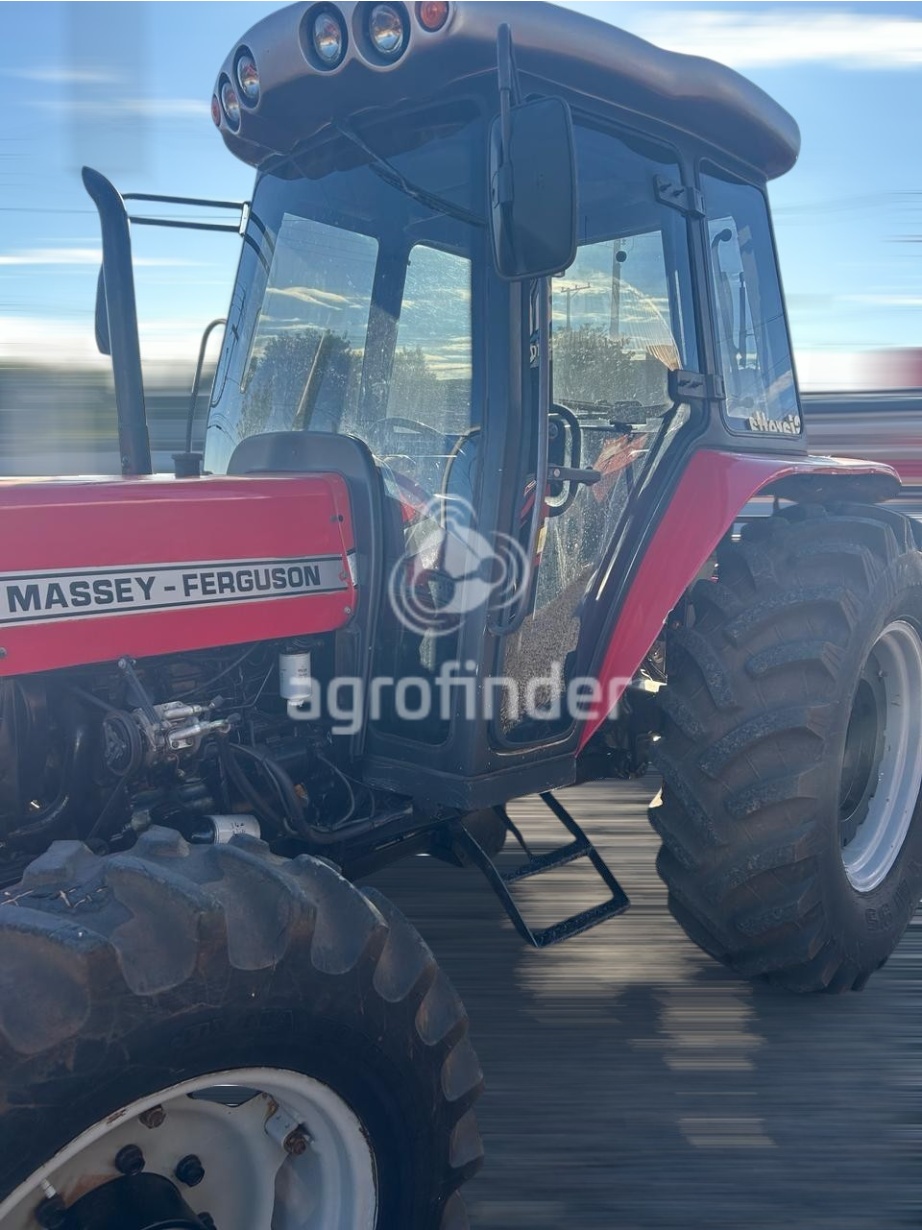 Trator Massey Ferguson MF 275 ano 2003