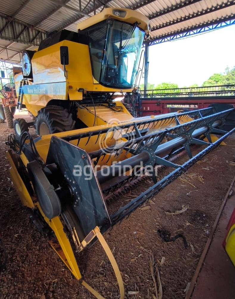 Colheitadeira New Holland TC 5070 ano 2009 - TC 5070 - Máquinas Agrícolas