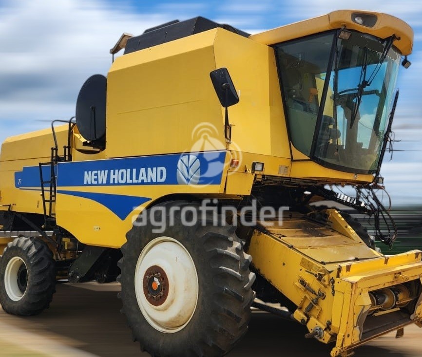 Colheitadeira New Holland TC 5090 - TC 5090 - Máquinas Agrícolas
