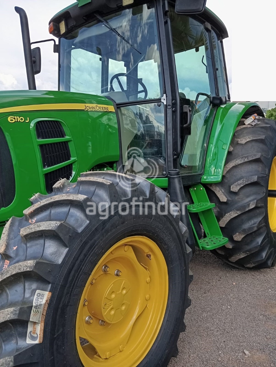 Trator John Deere 6110J ano 2014 - 6110J - Máquinas Agrícolas