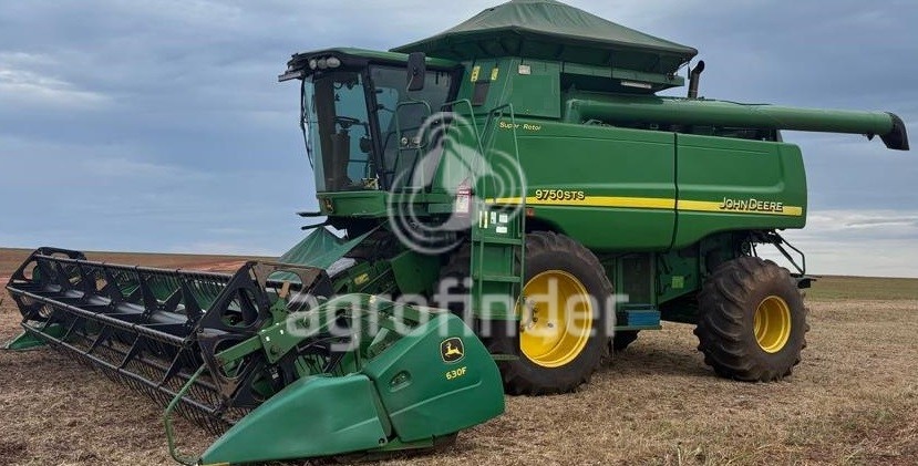 Colheitadeira John Deere 9750 ano 2009