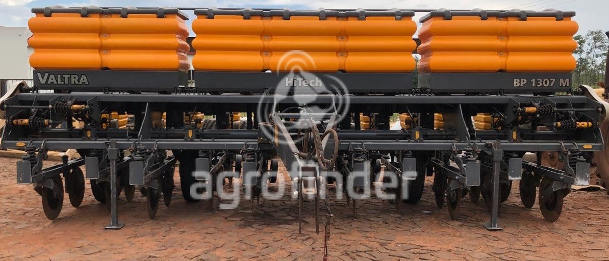 Plantadeira Valtra HiTech BP 1307 ano 2010