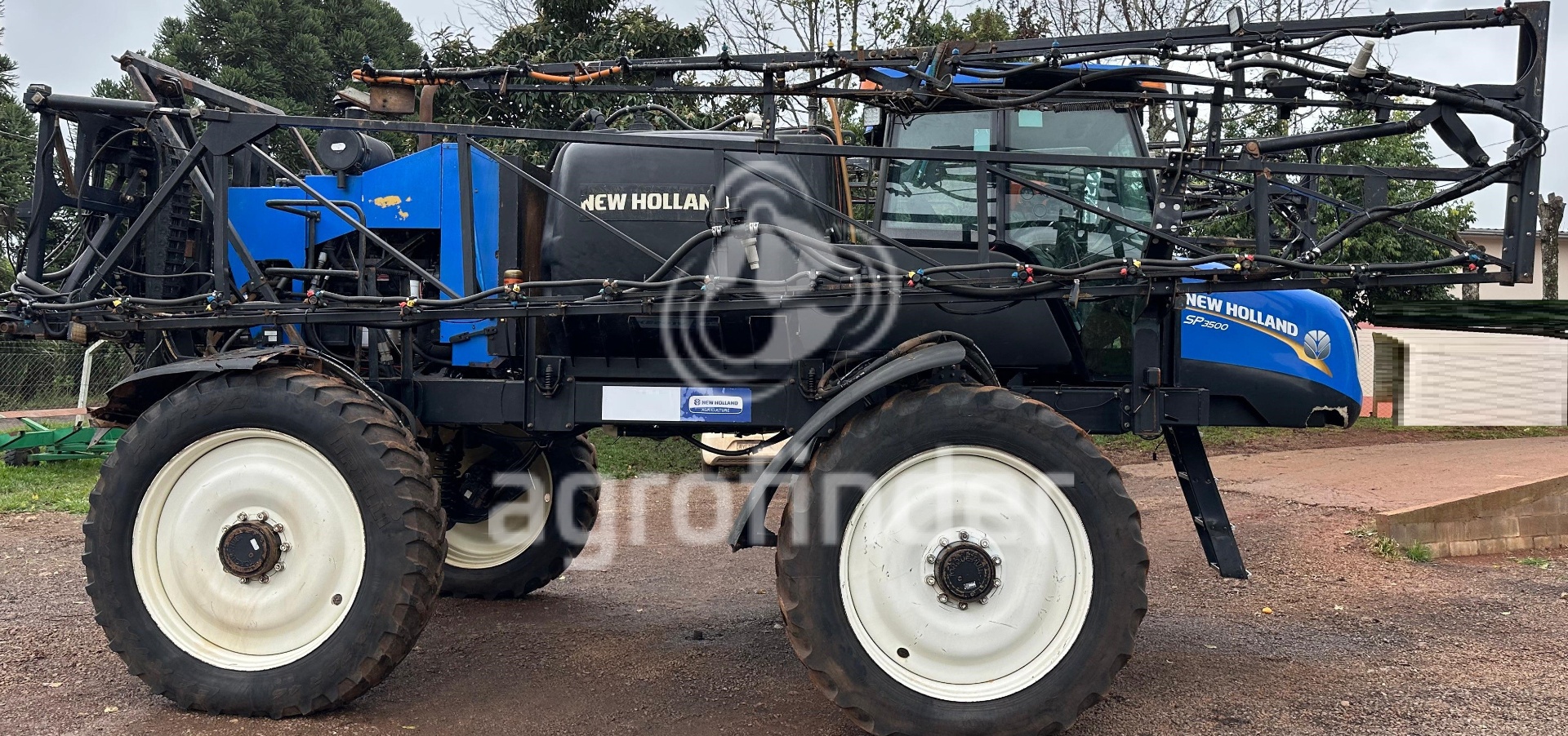 Pulverizador Autopropelido New Holland SP3500 ano 2013