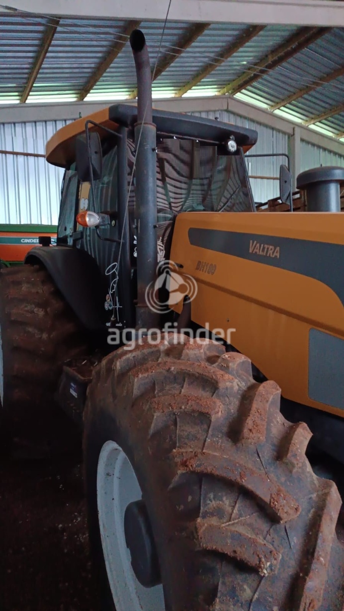 Trator Valtra BH 180 ano 2012
