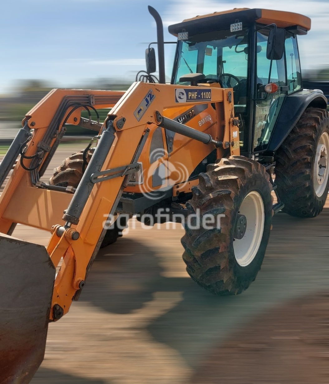 Trator Valtra BM 100 ano 2016