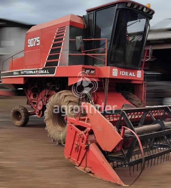 Colheitadeira Ideal 9075 ano 1995 - 9075 - Máquinas Agrícolas