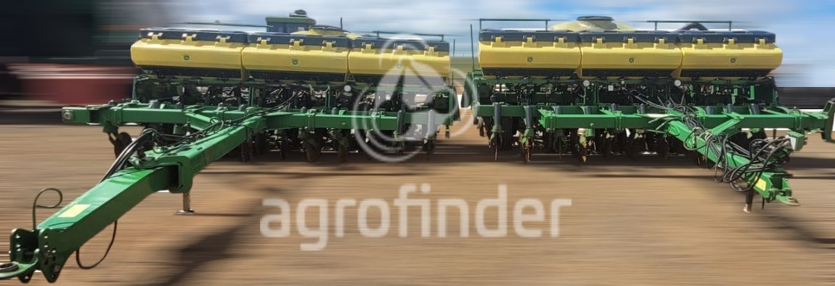 Plantadeira John Deere 2122 ano 2010