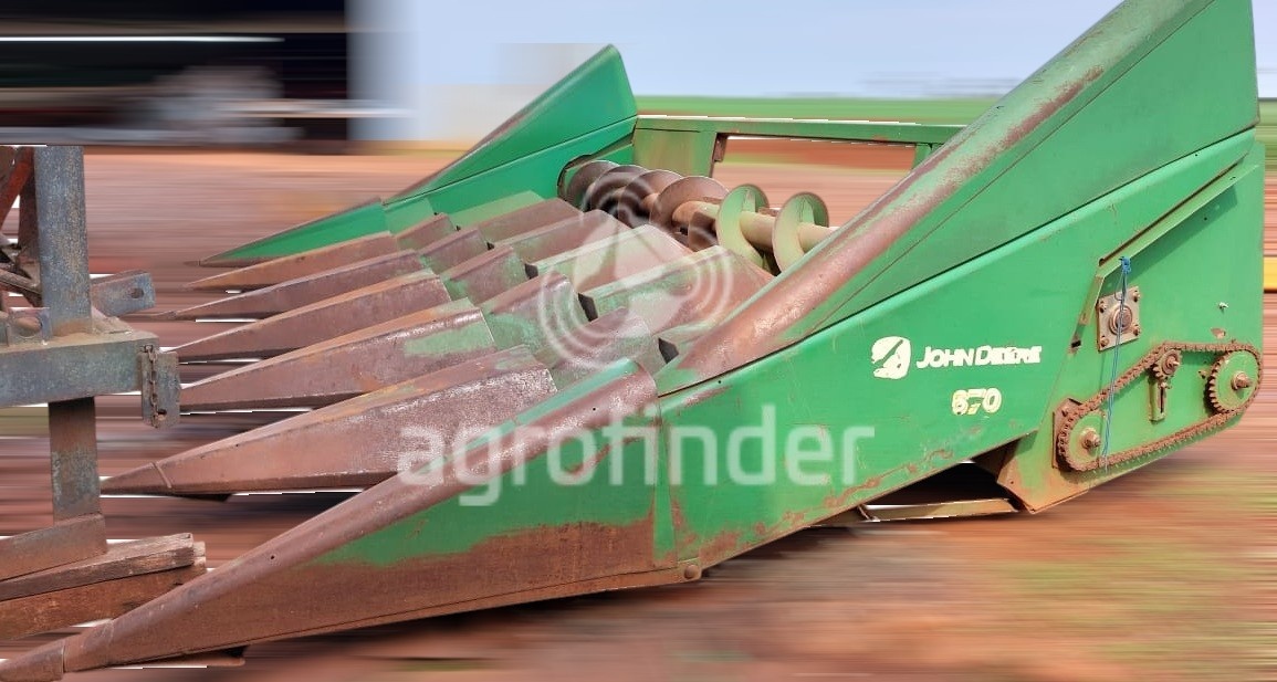 Colheitadeira John Deere 670 ano 2003