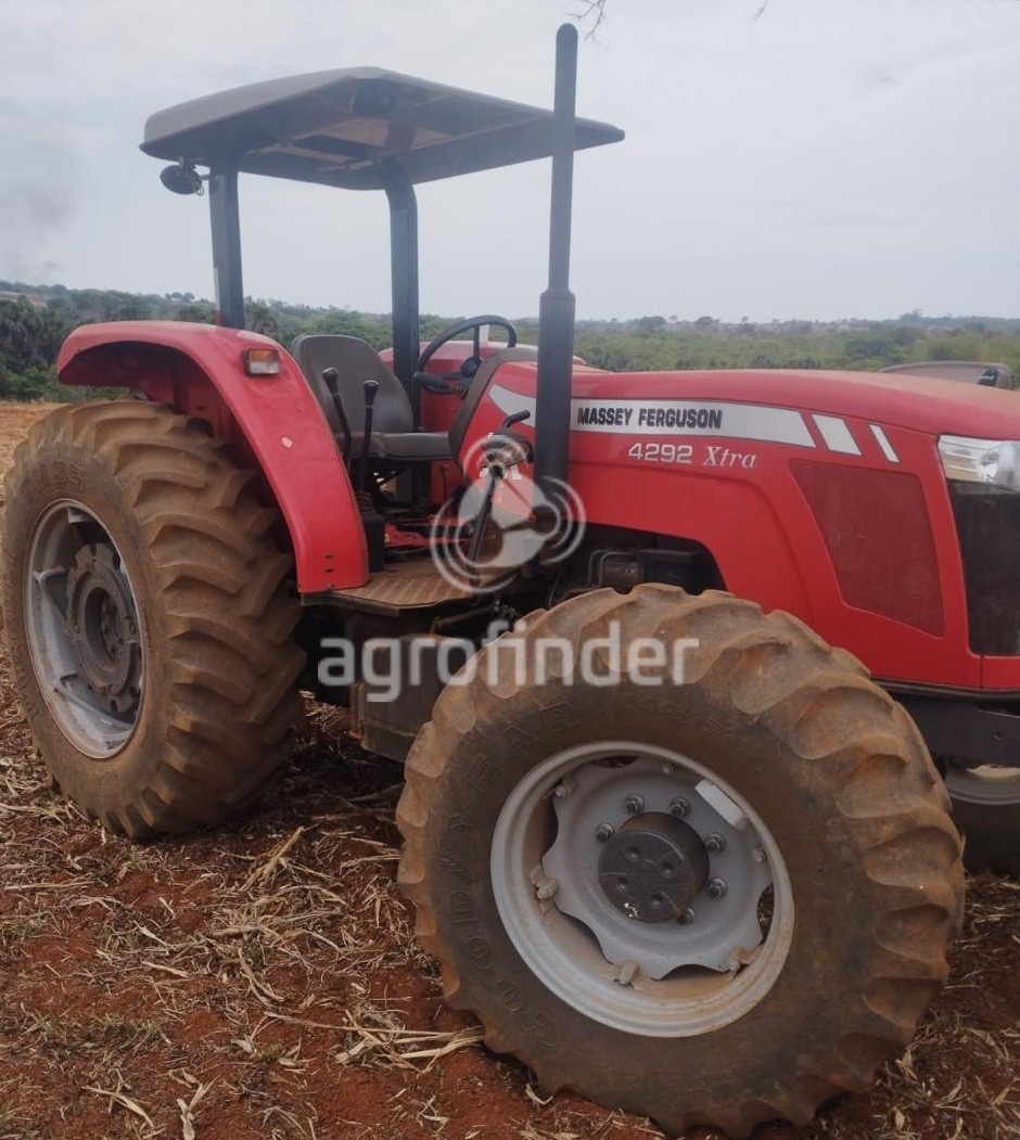 Trator Massey Ferguson MF 4292 ano 2020