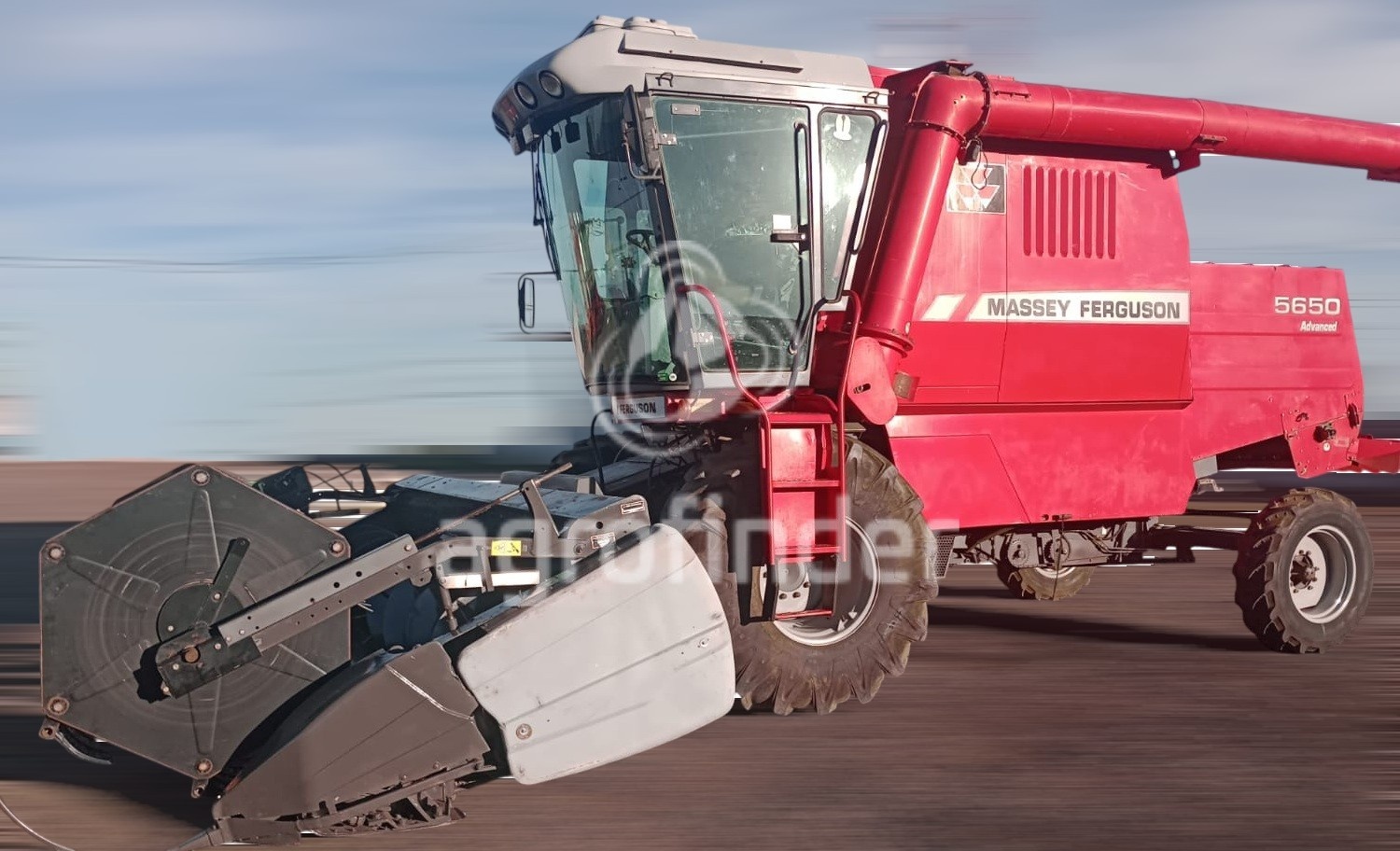 Colheitadeira Massey Ferguson MF 5650 ano 2009