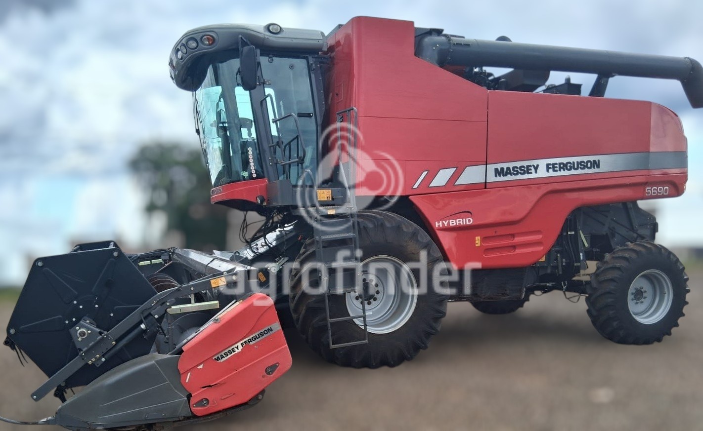 Colheitadeira Massey Ferguson MF 5690 ano 2019