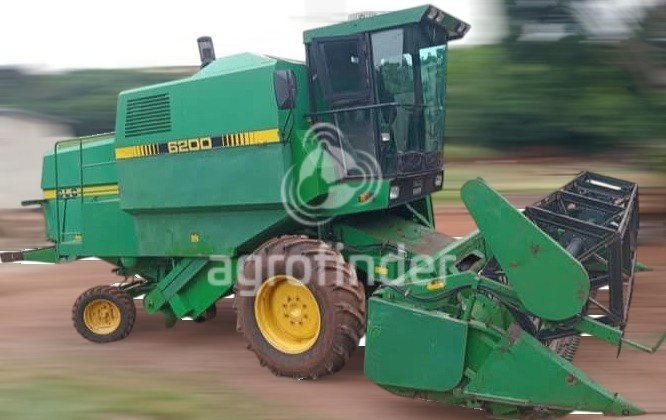 Colheitadeira SLC 6200 ano 1987