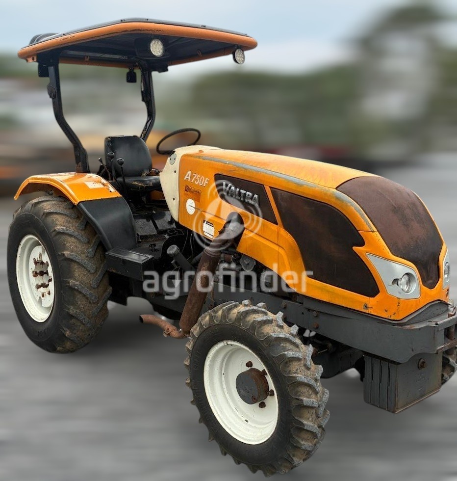 Trator Valtra A 750 ano 2016 - A 750 - Máquinas Agrícolas