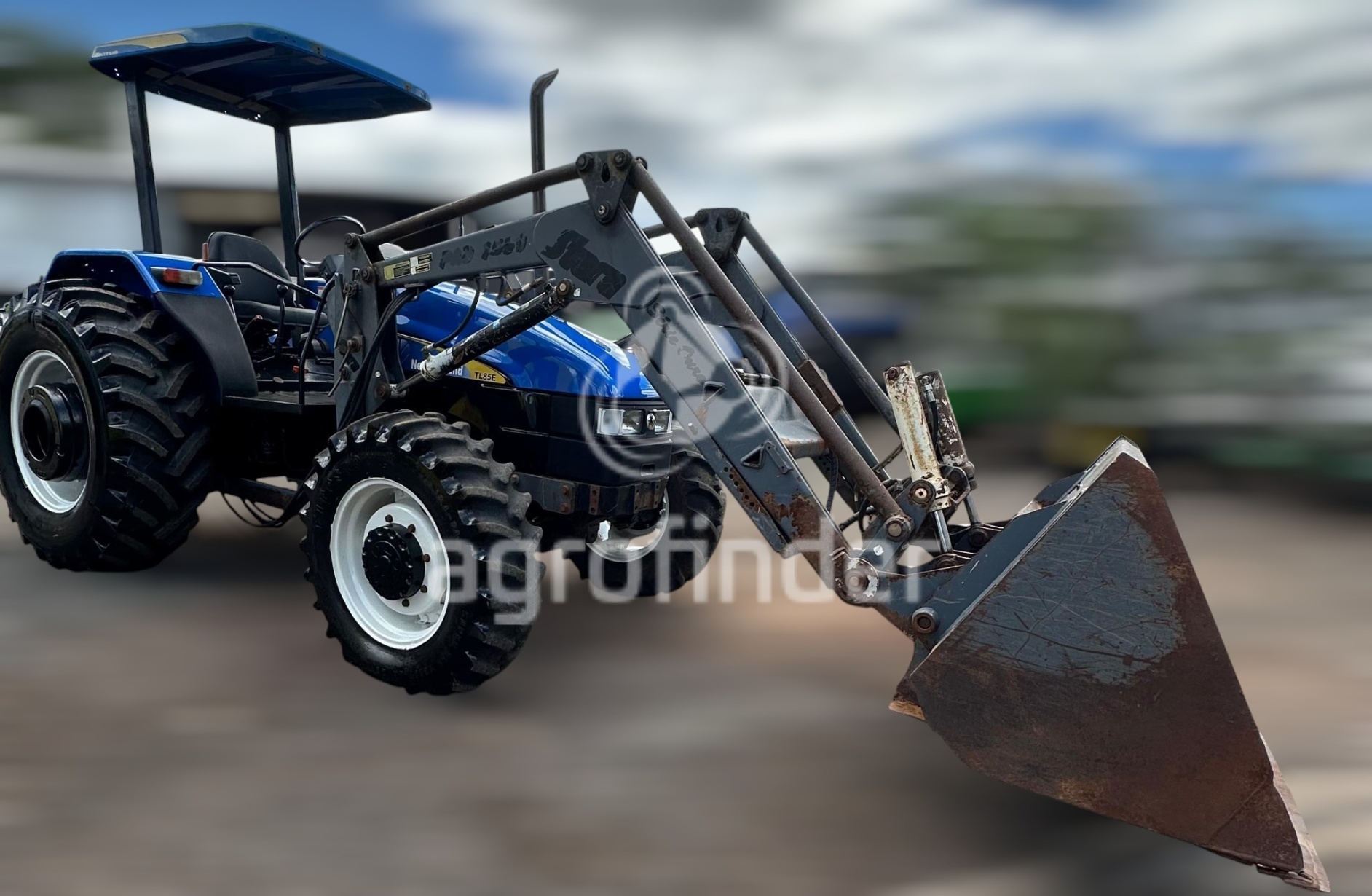 Trator New Holland TL85E ano 2008