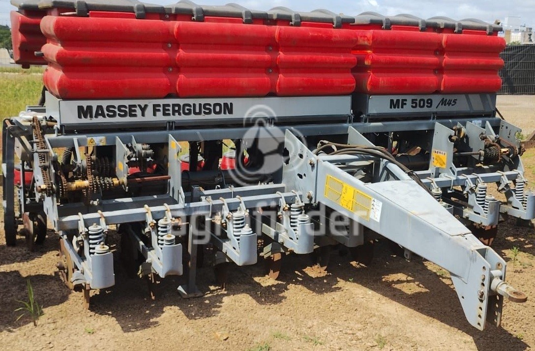 Plantadeira Massey Ferguson MF 509 ano 2019 - MF 509 - Implementos para Plantio