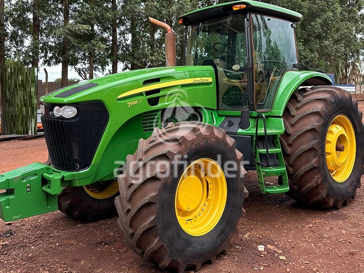 Trator John Deere 7210J ano 2015 - 7210J - Máquinas Agrícolas